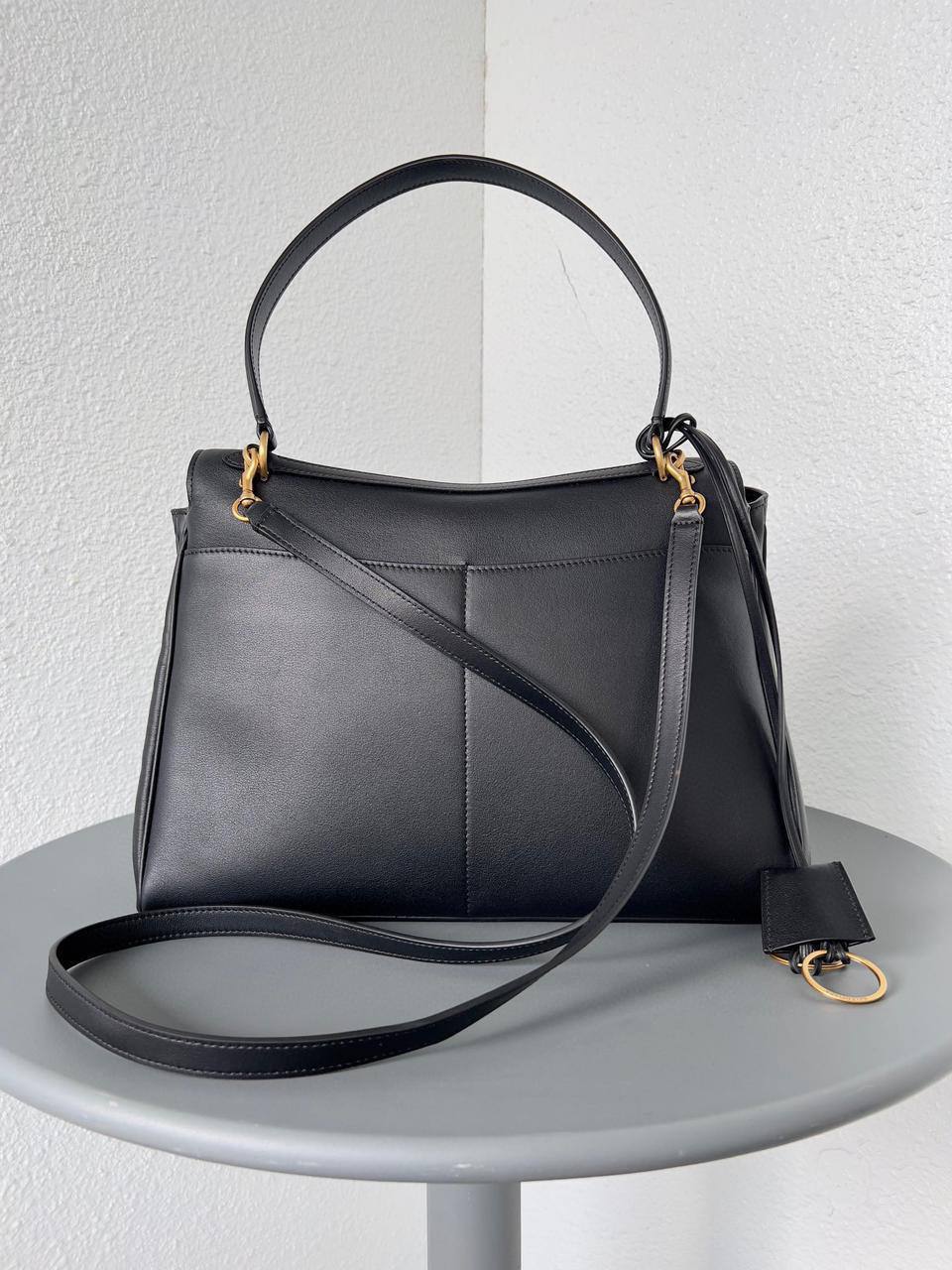 Сумка Balenciaga 3