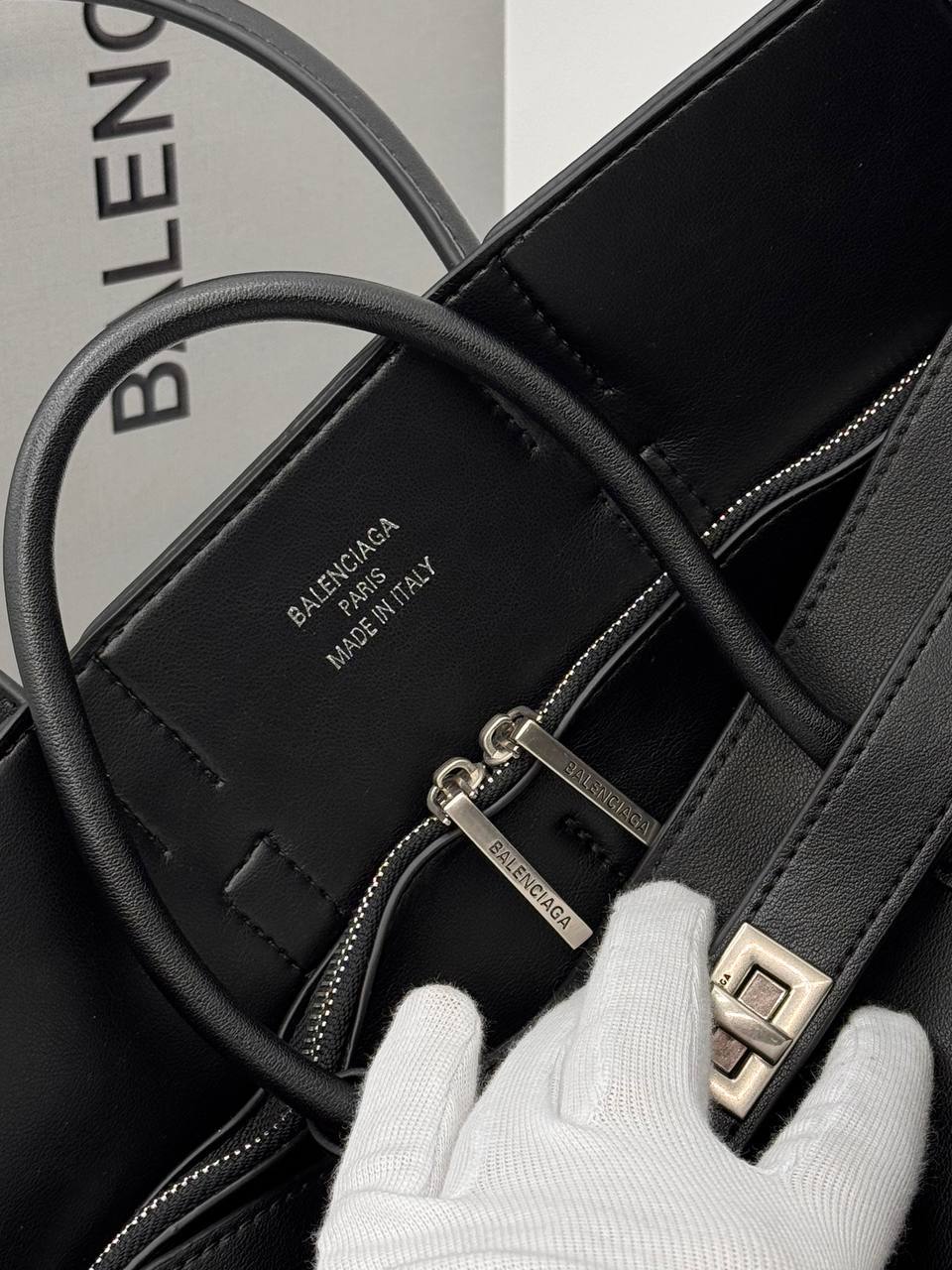 Сумка Balenciaga 9