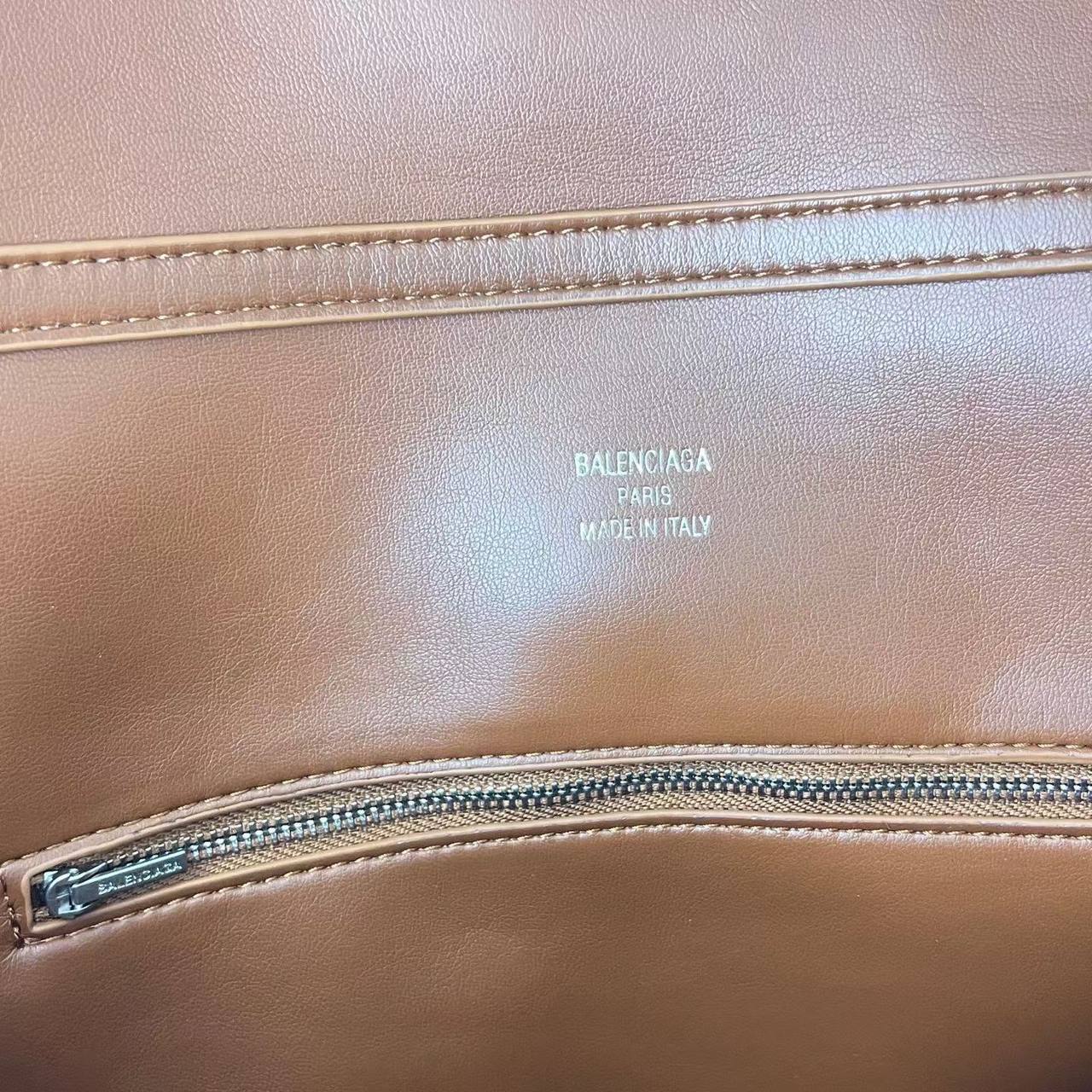 Сумка Balenciaga 8