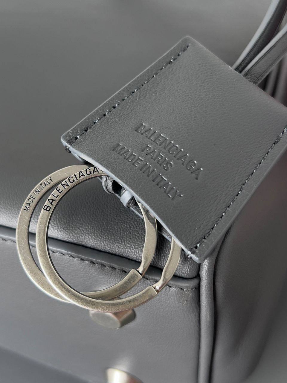 Сумка Balenciaga Rodeo medium 6