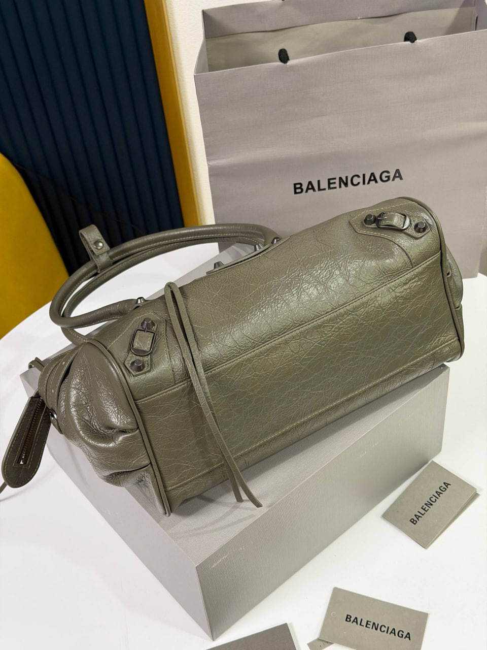 Сумка Balenciaga Le City 4