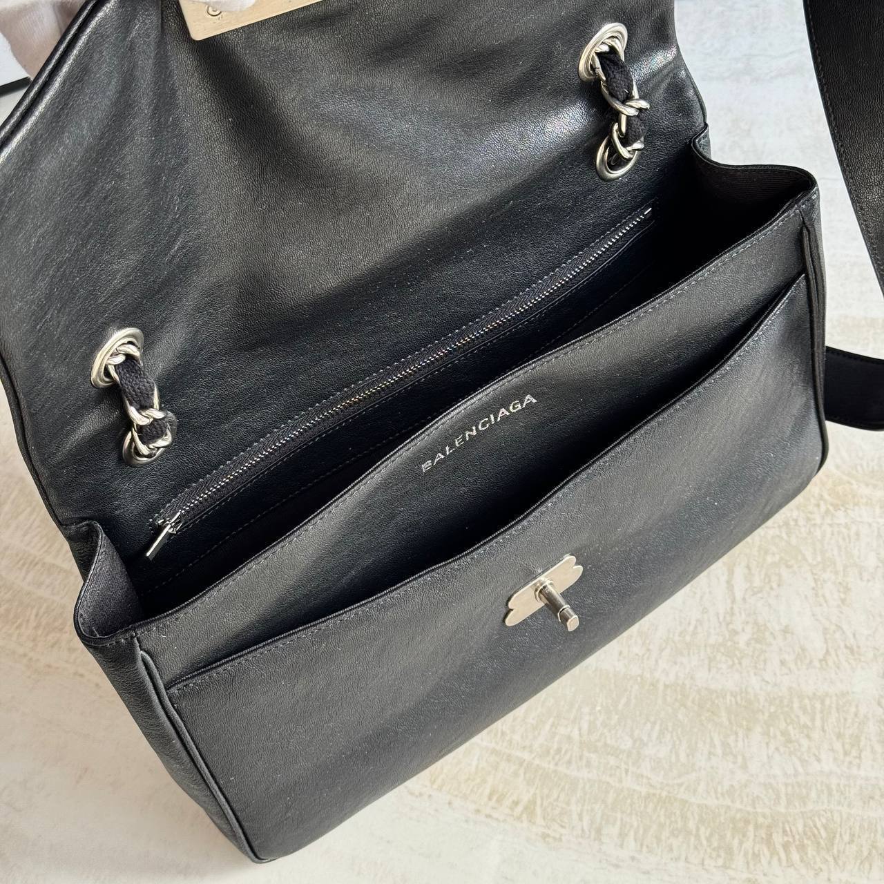 Сумка Balenciaga 9