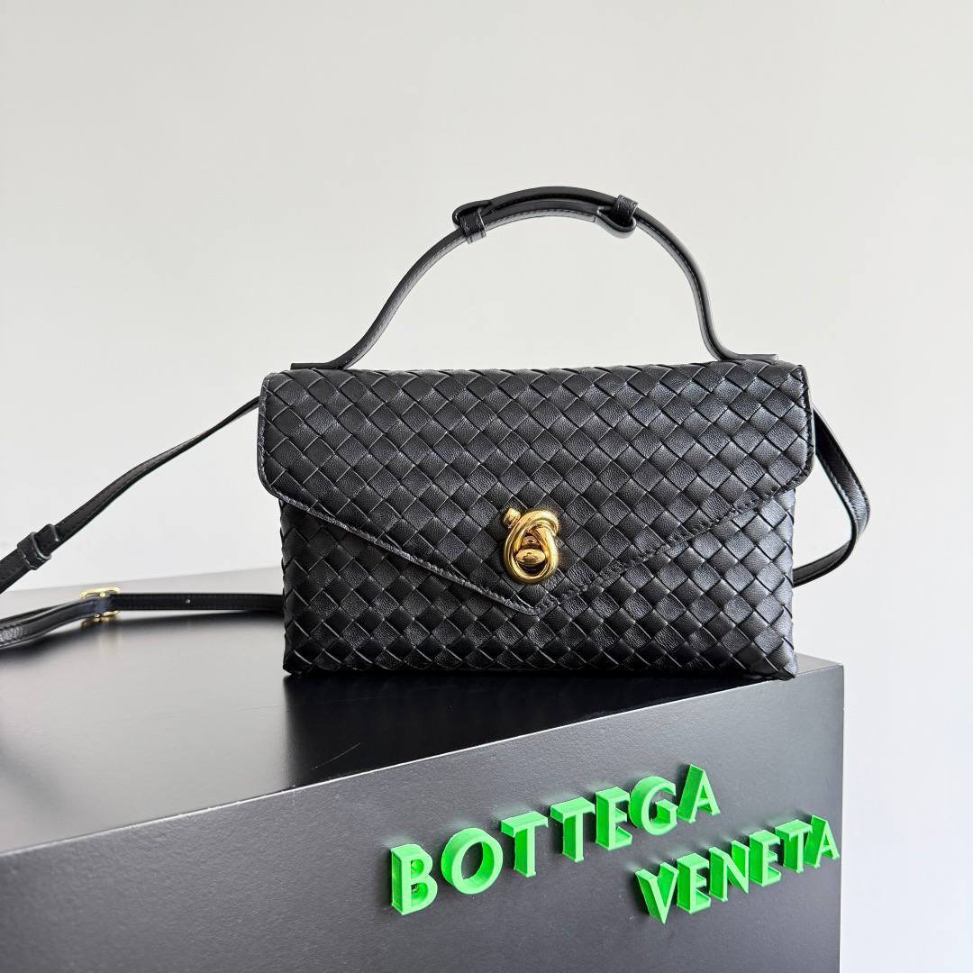 Сумка Bottega Veneta 1