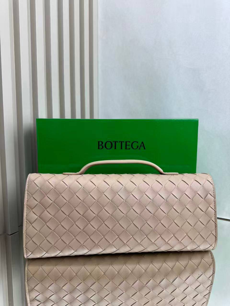 Клатч Bottega Veneta 10