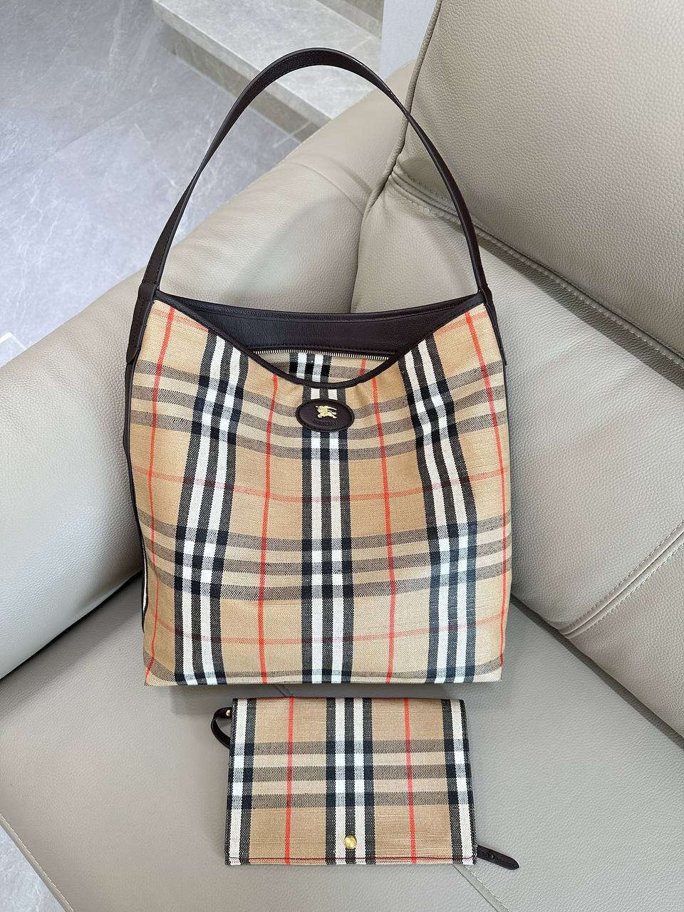 Сумка Burberry