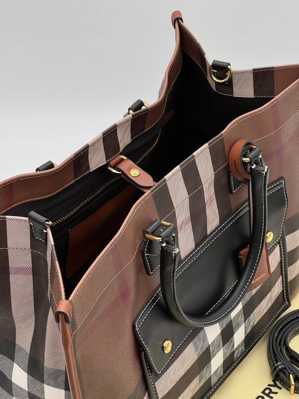 Сумка Burberry 6
