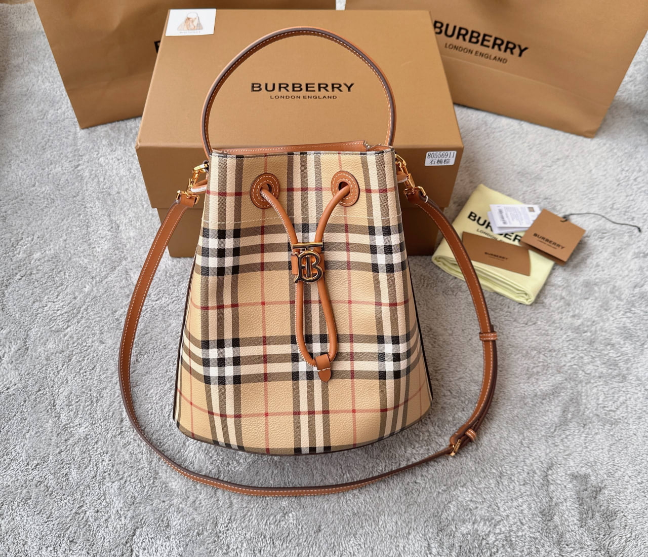 Сумка Burberry