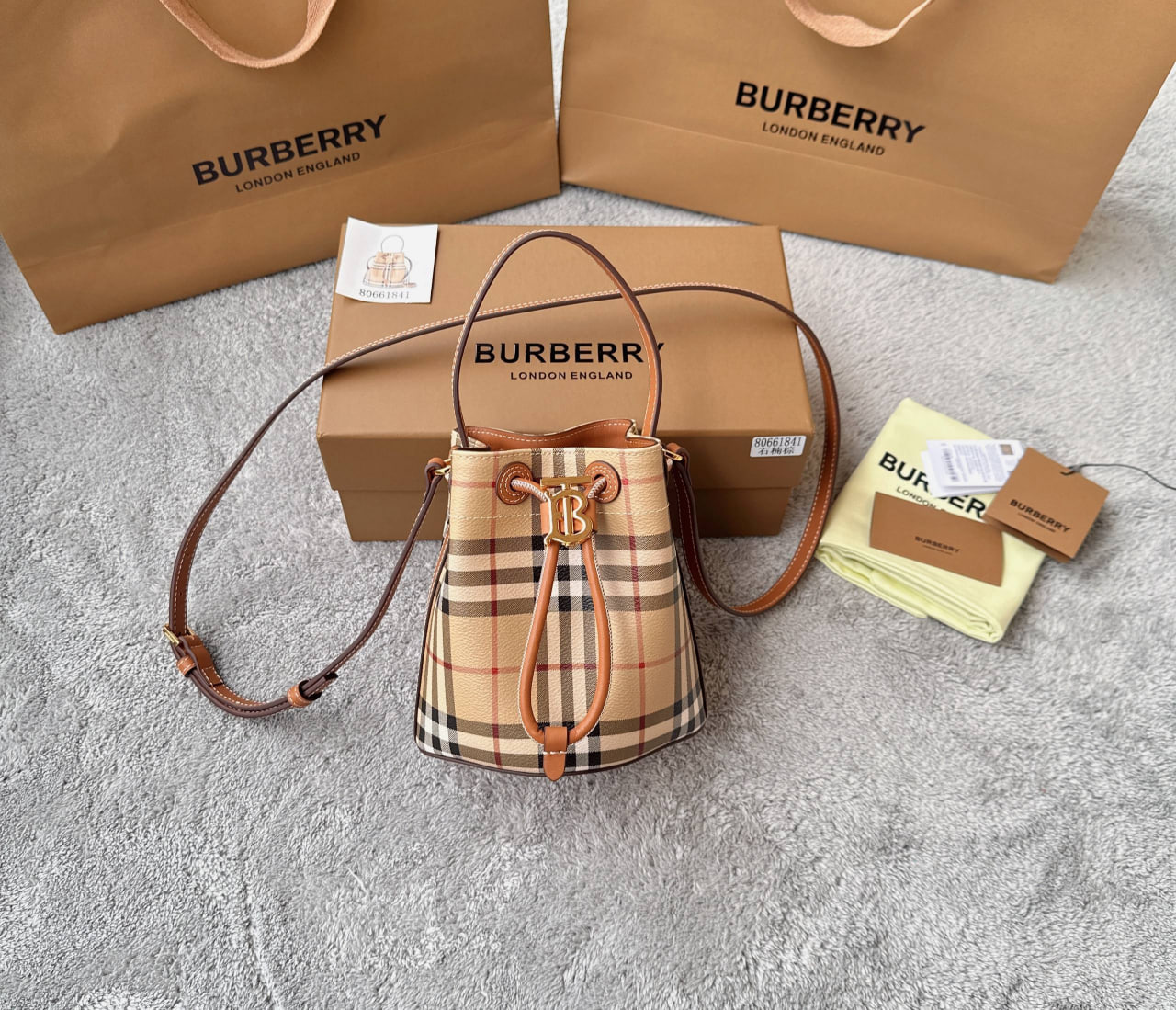Сумка Burberry 2