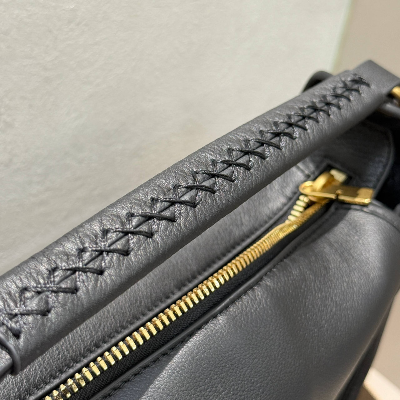 Сумка Burberry Mini B Clip 9