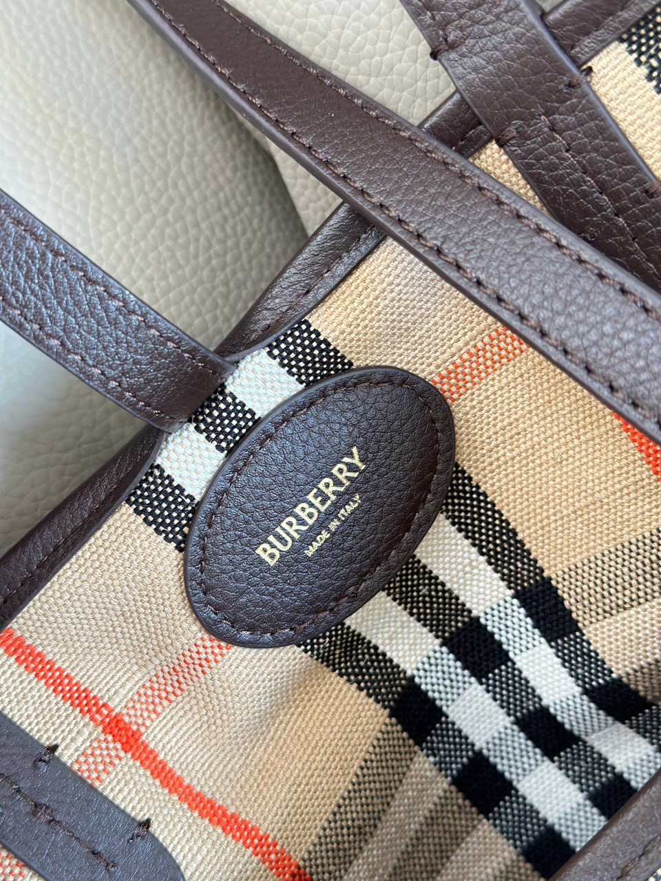 Сумка Burberry 4
