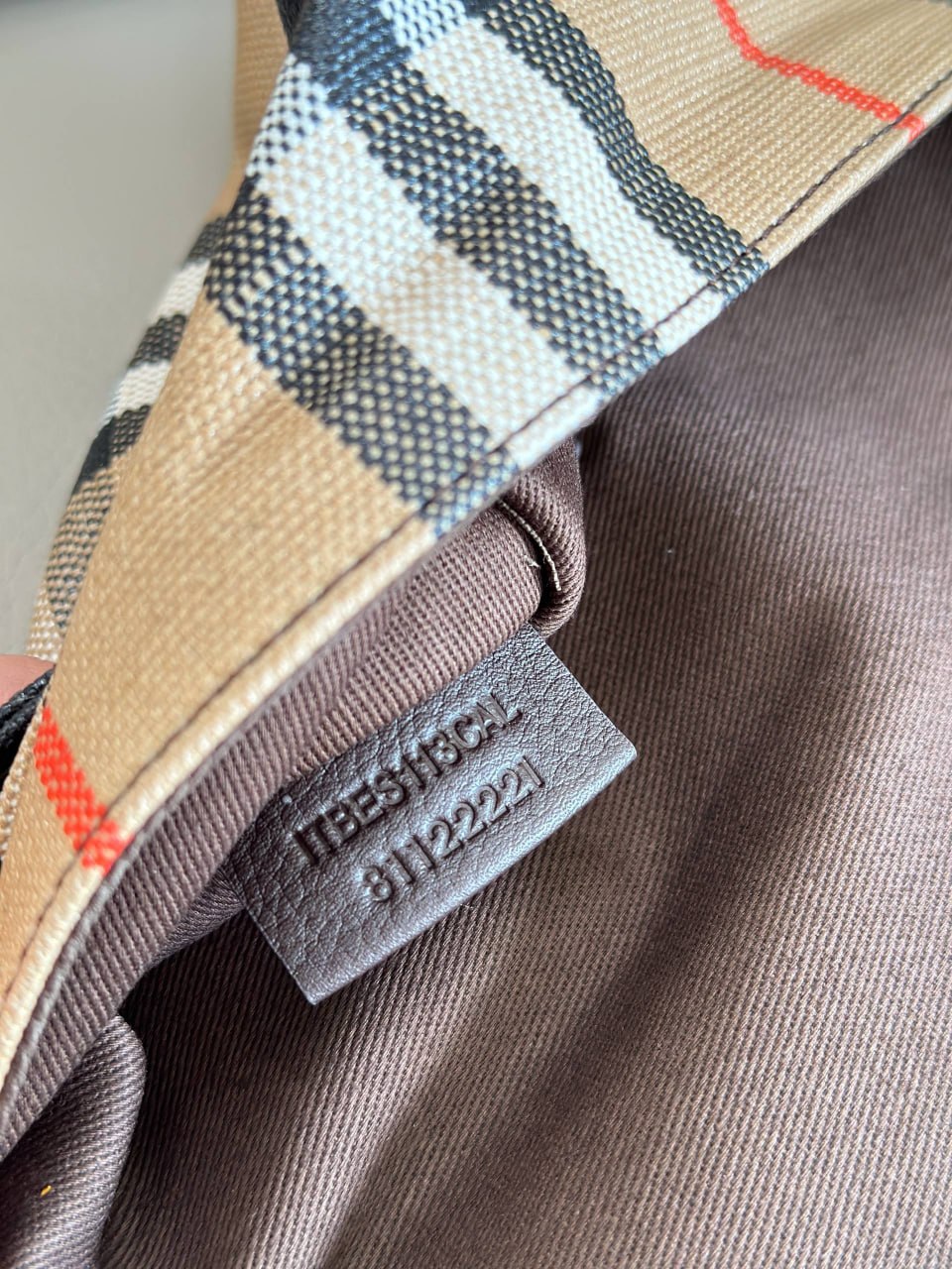 Сумка Burberry 9