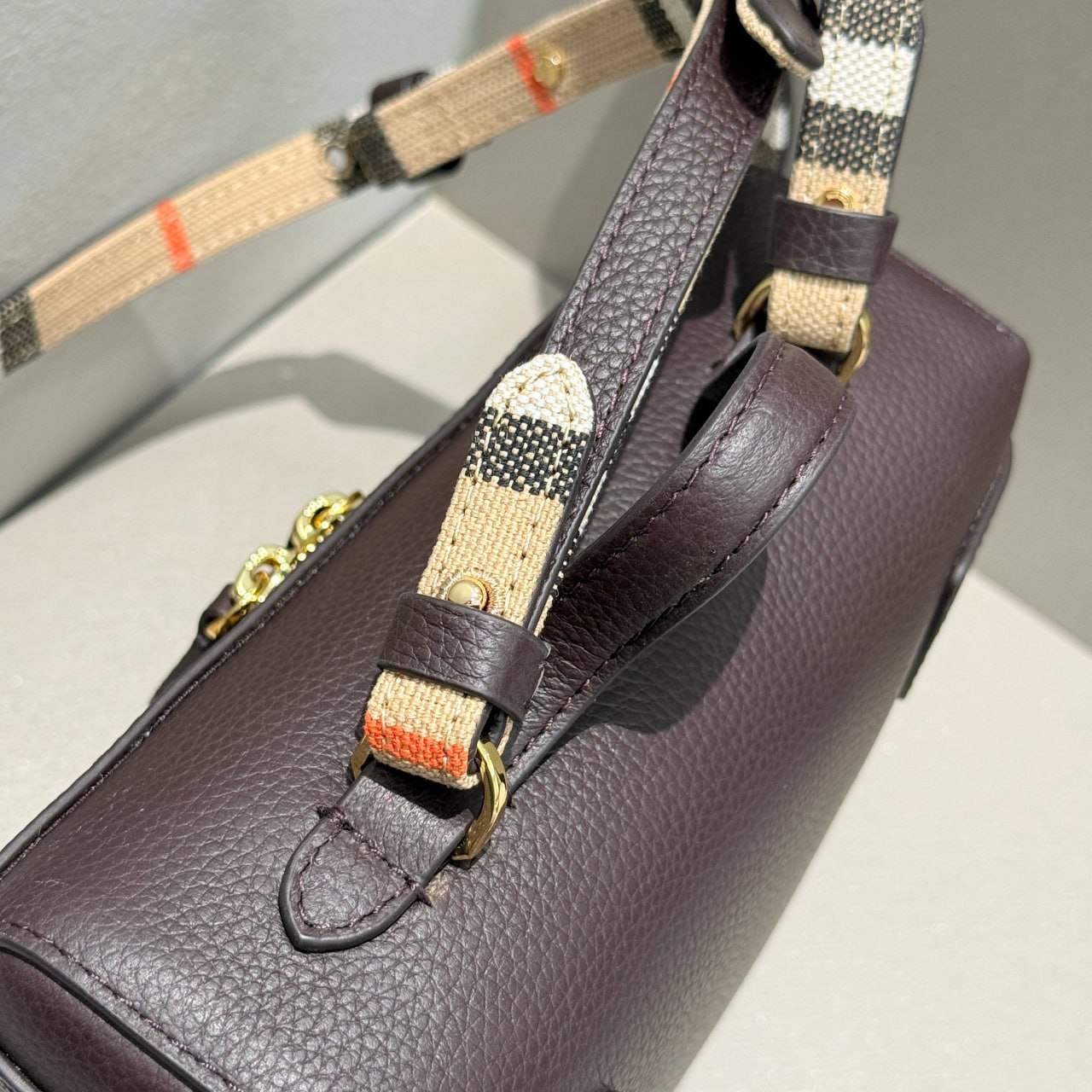 Сумка Burberry Bloomsbury Vanity 5