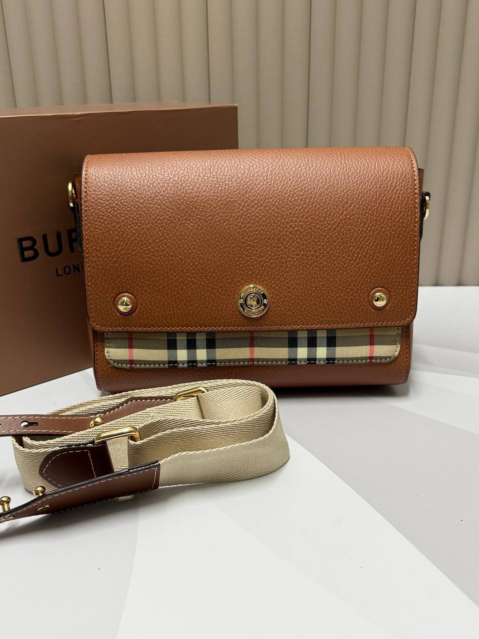 Сумка Burberry 2