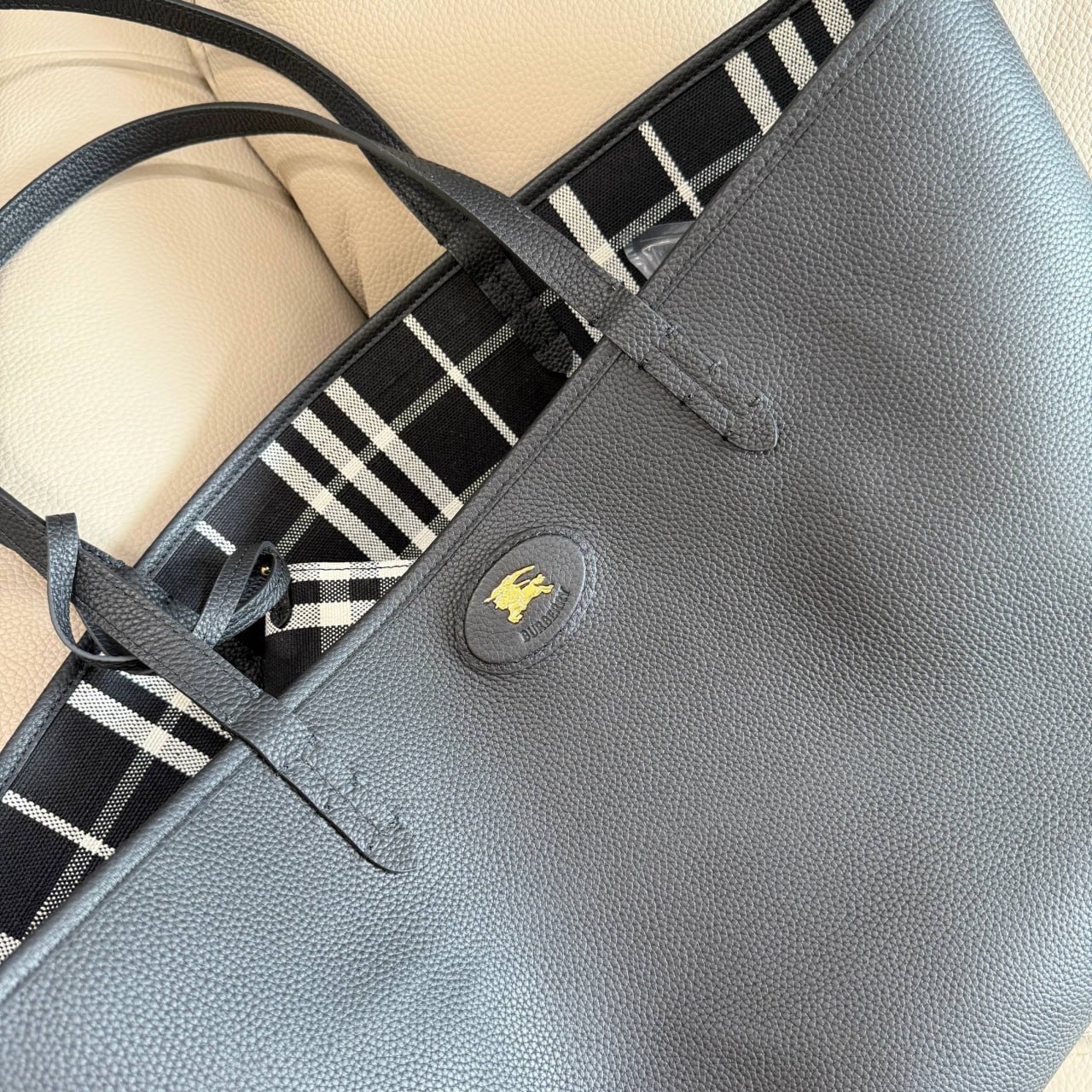 Сумка Burberry Bloomsbury Vanity 2