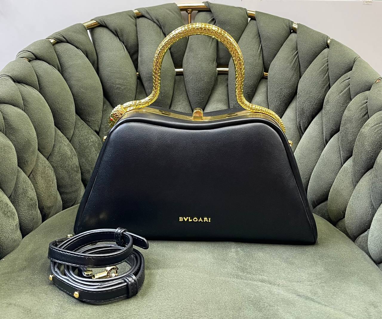 Сумка Bvlgari 8