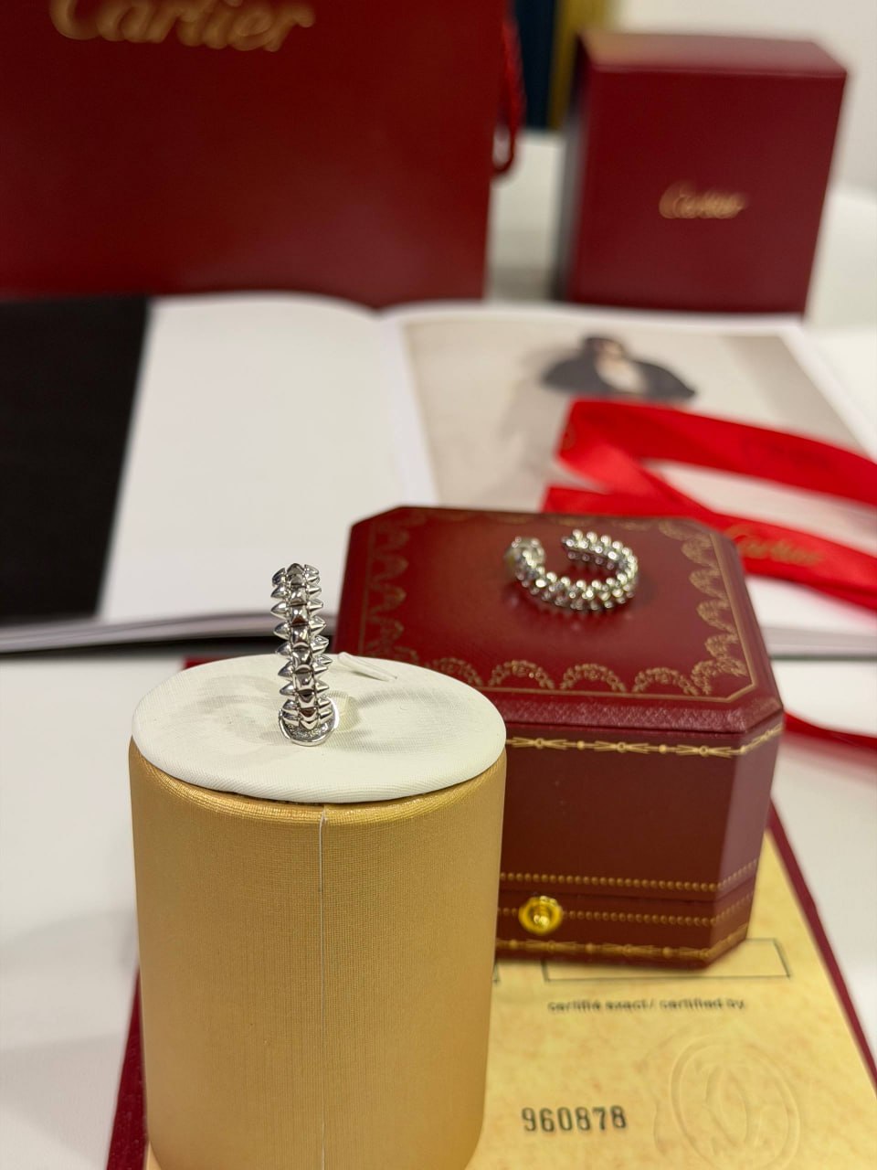 Серьги Cartier 2