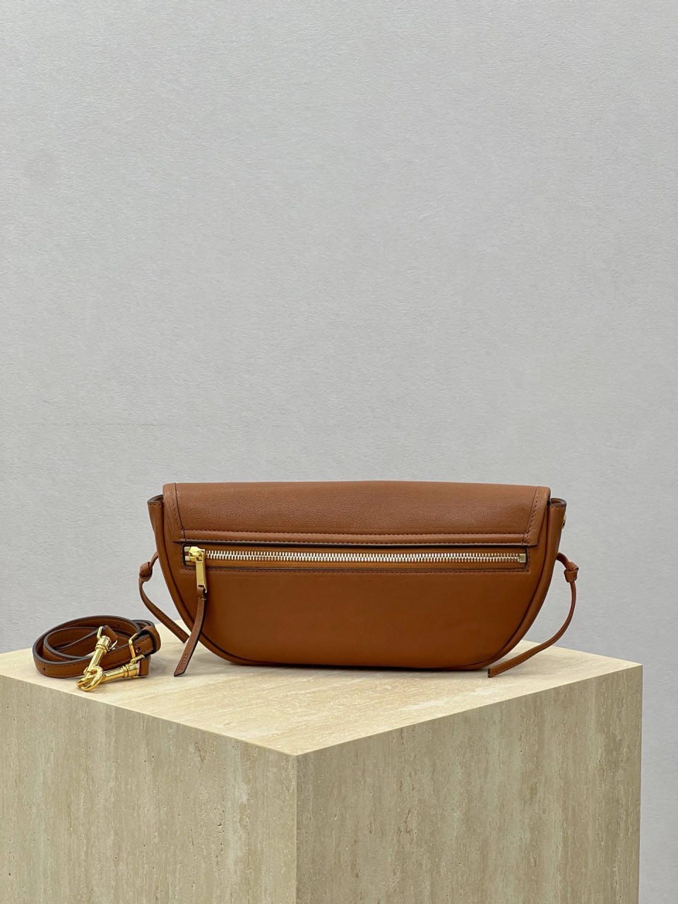 Сумка Celine Half Moon Soft Triomphe 2