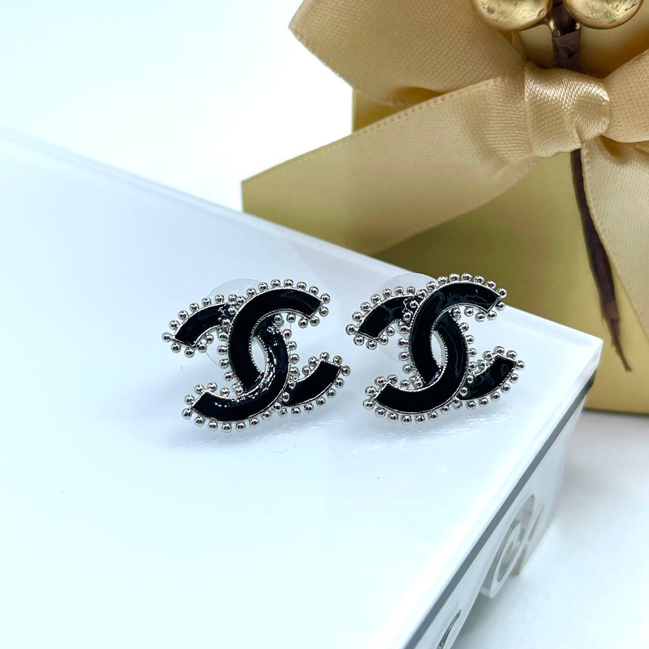 Серьги Chanel 2