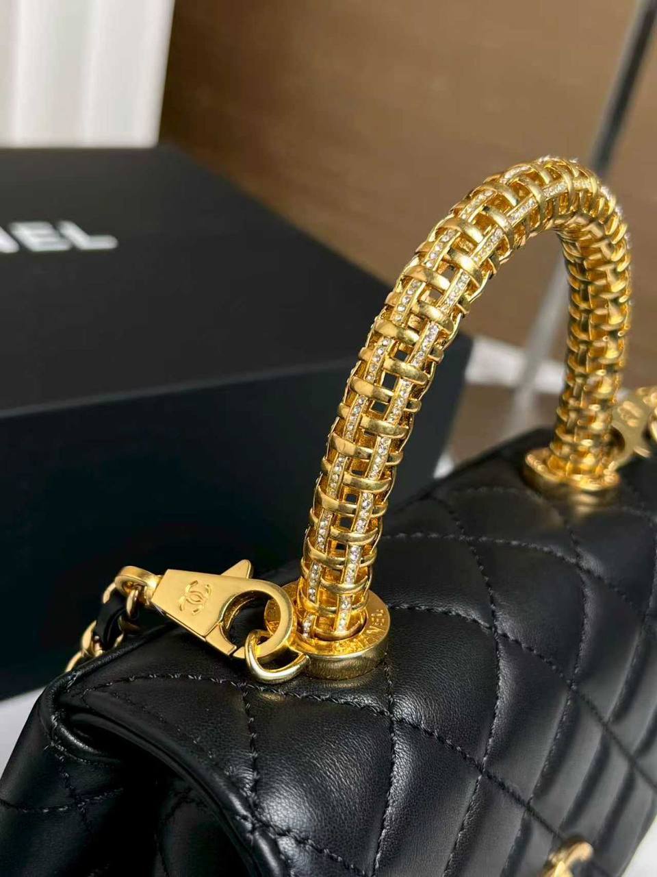 Сумка Chanel 6