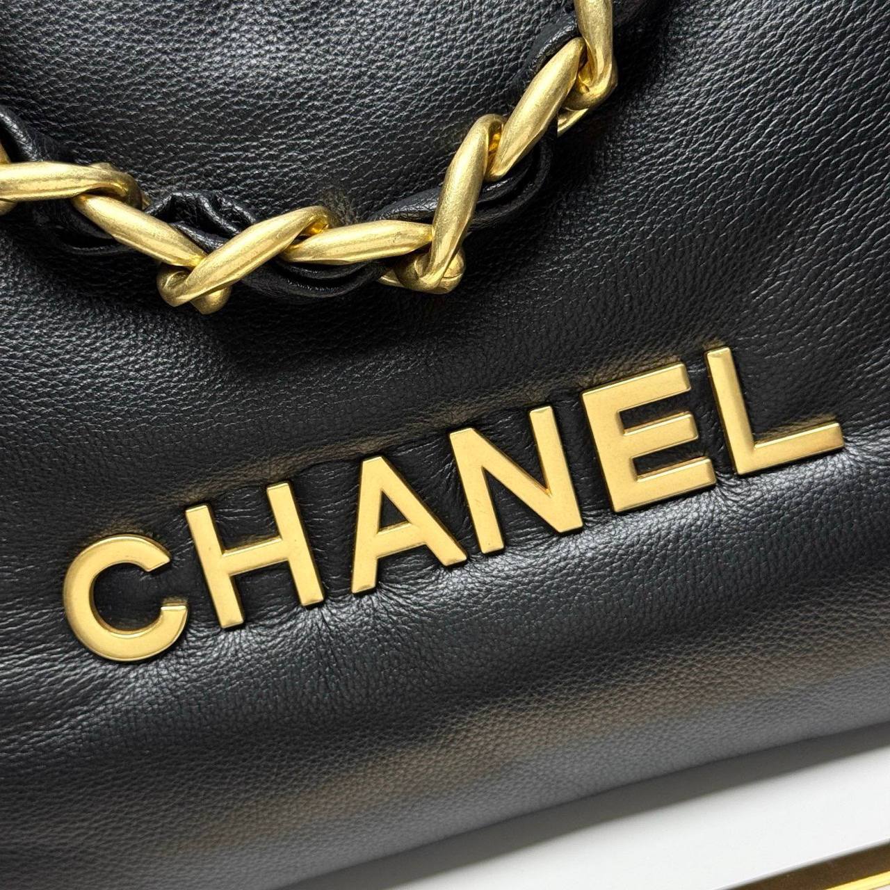 Сумка Chanel 6