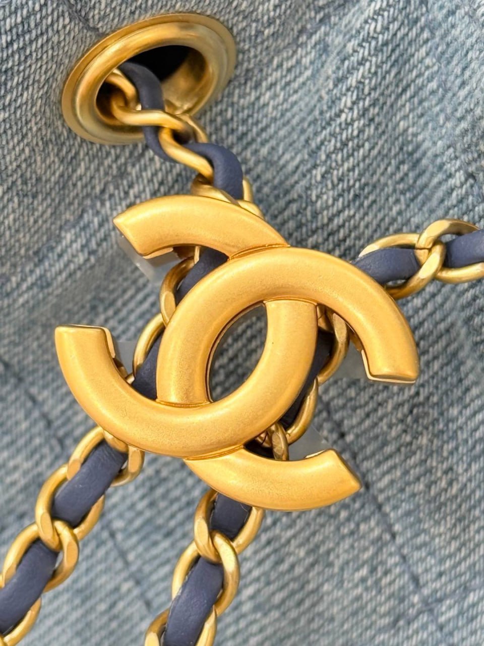 Сумка Chanel 4