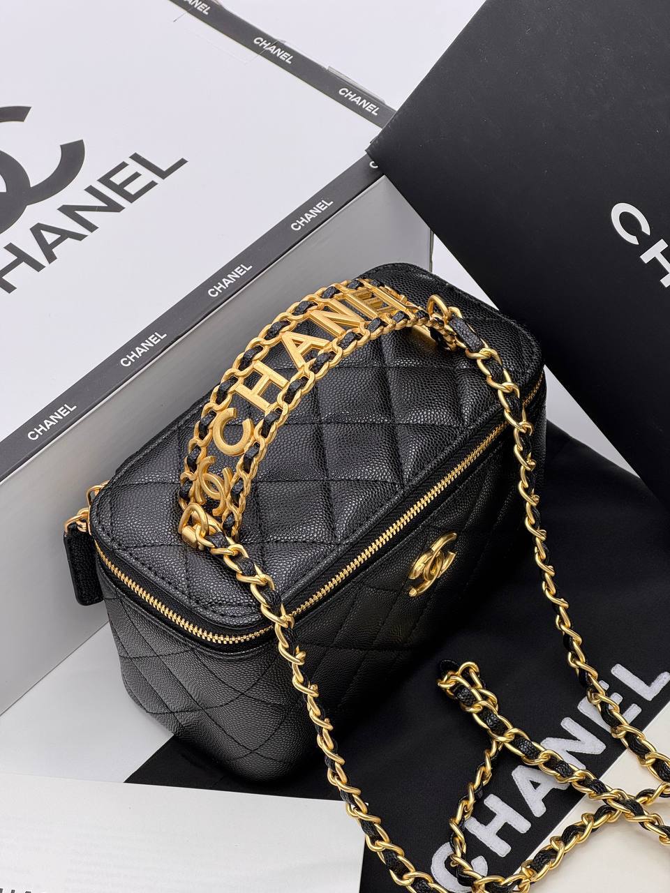 Косметичка Chanel 4