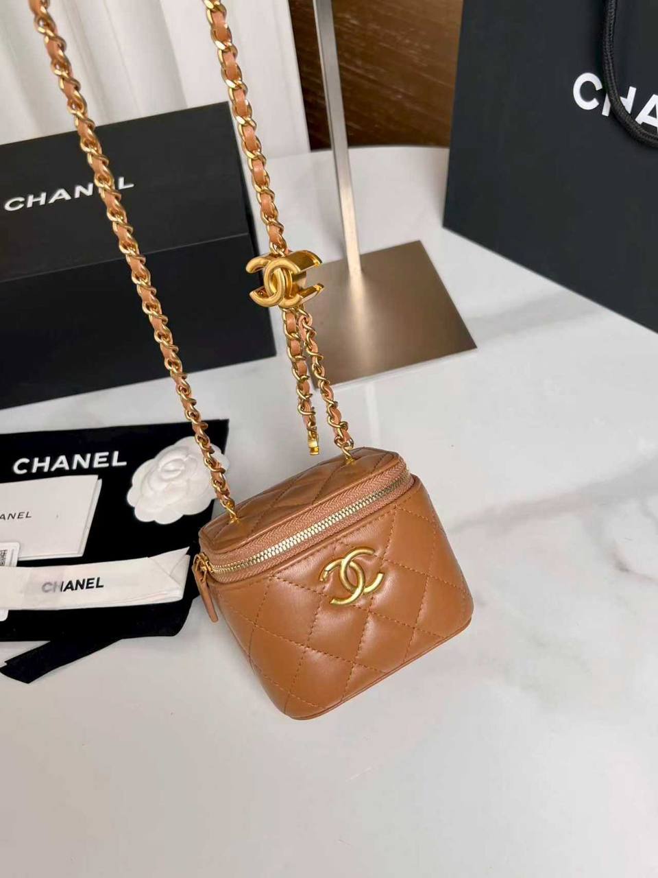 Сумка Chanel 6