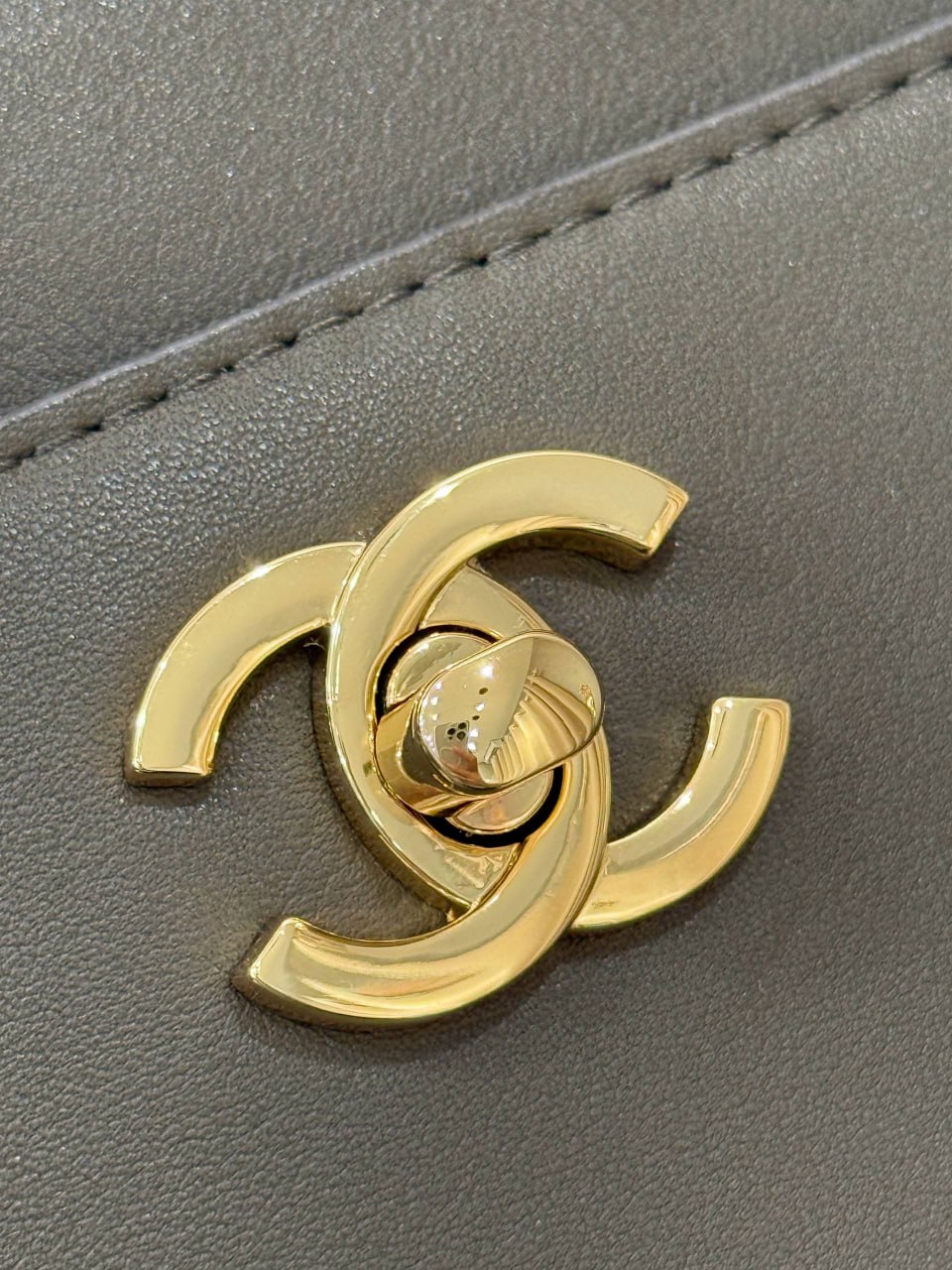 Сумка Chanel 6