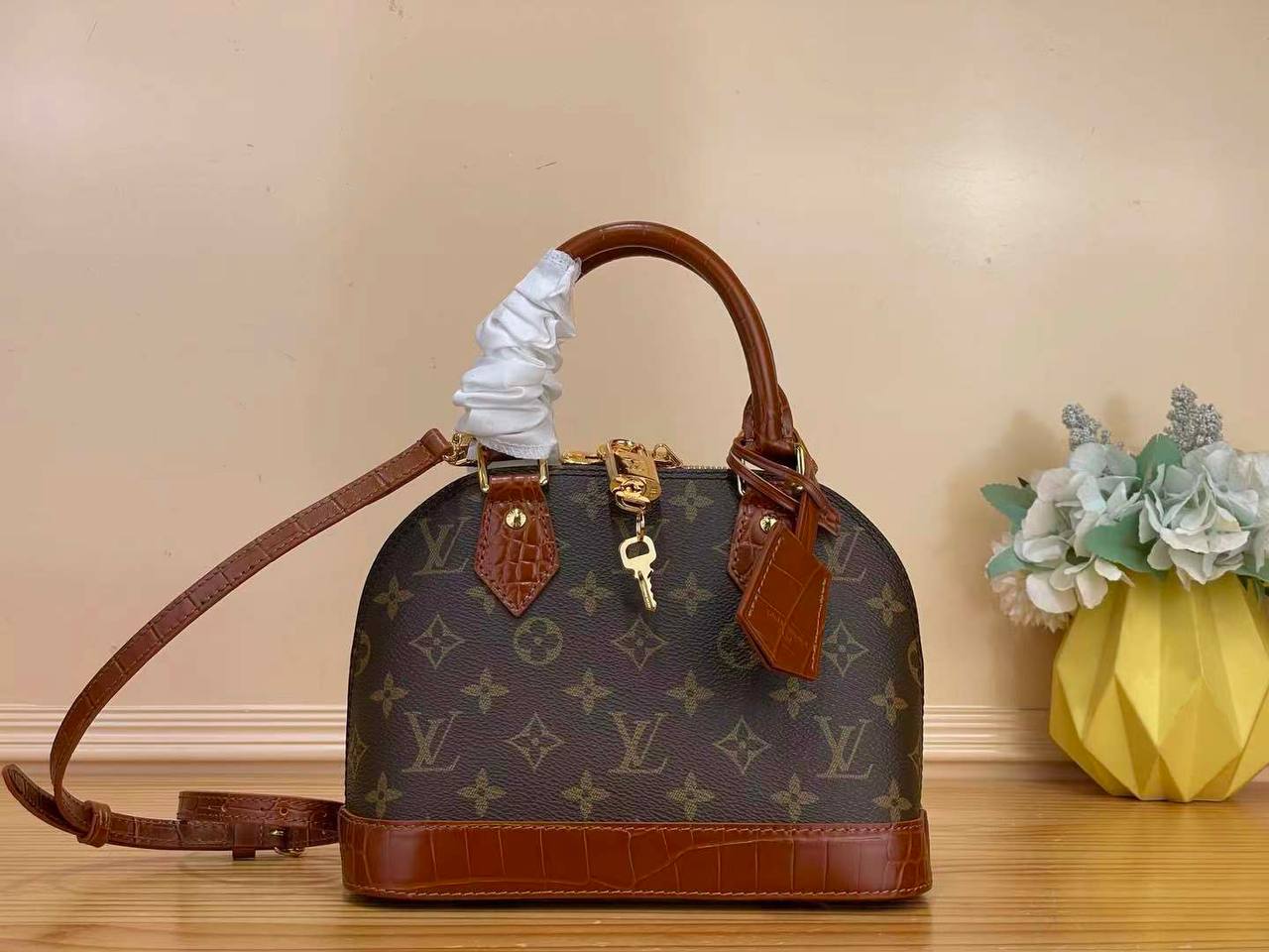 Сумка Louis Vuitton 1