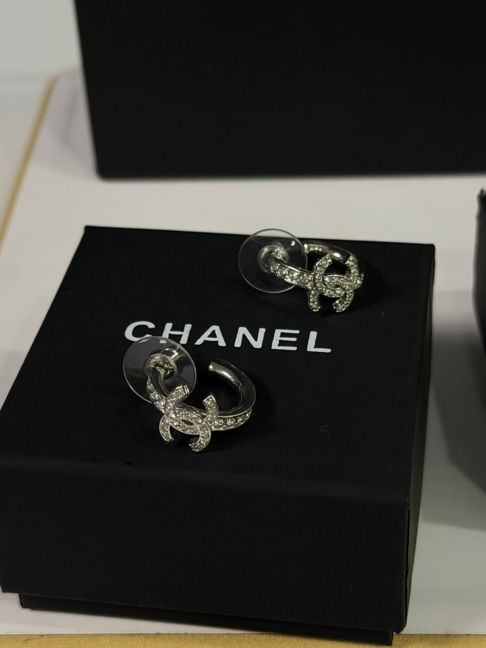 Серьги Chanel 3