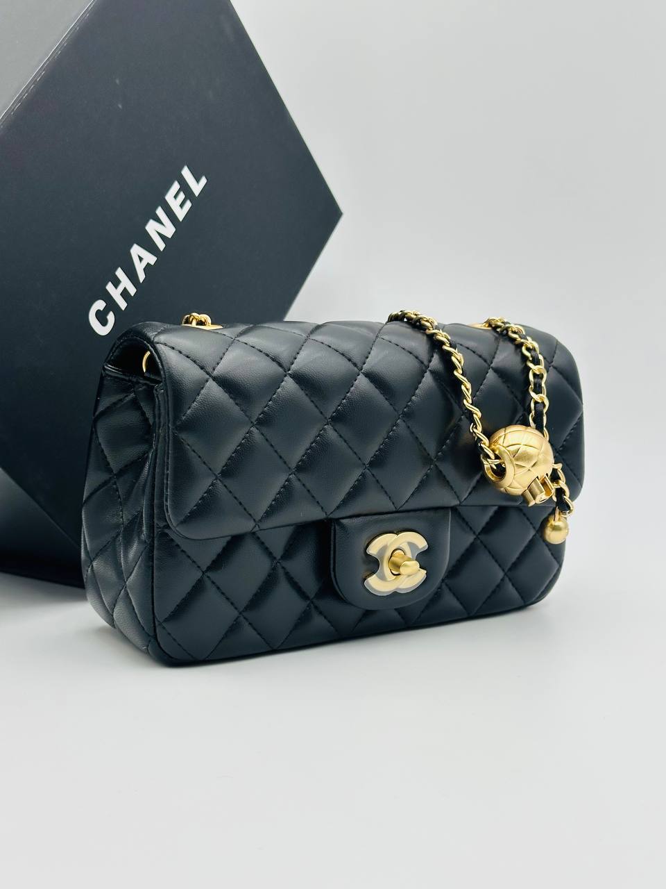 Сумка Chanel 4