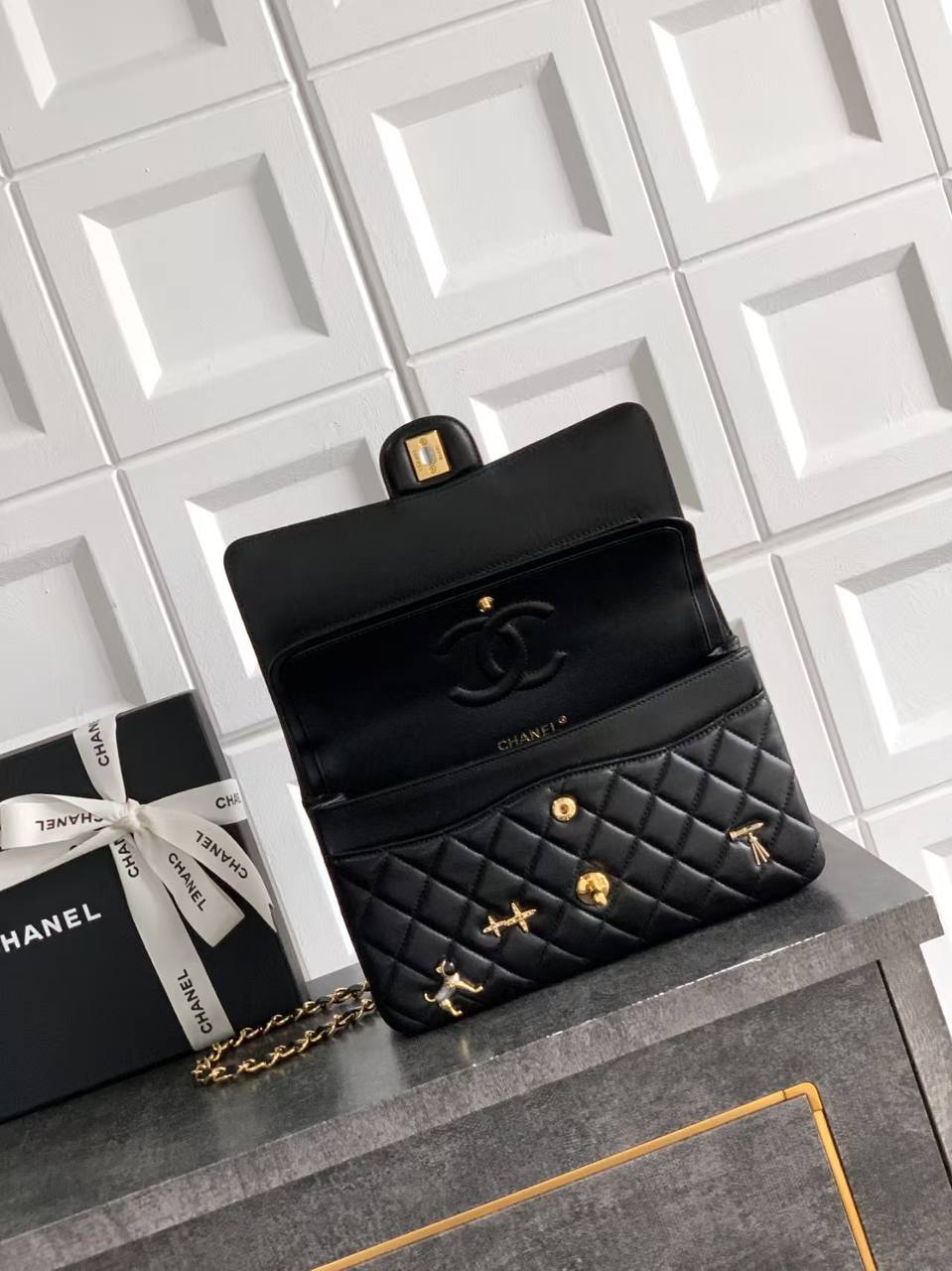 Сумка Chanel 6