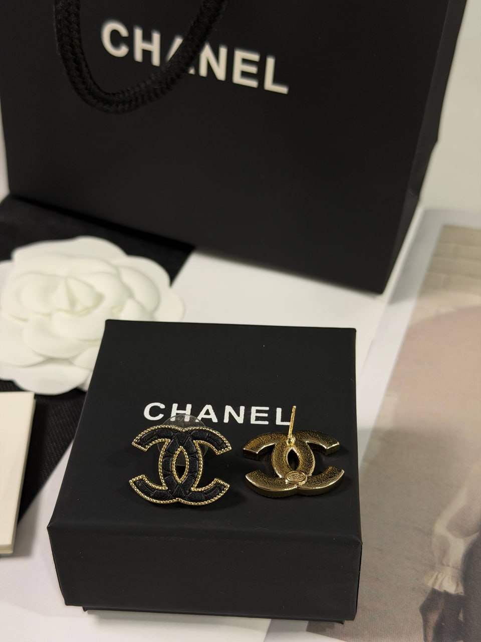 Серьги Chanel 5