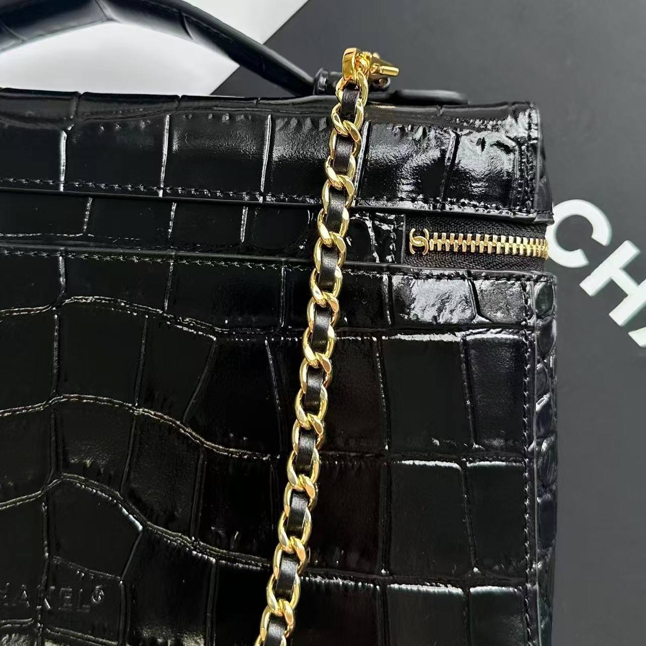 Сумка Chanel 6