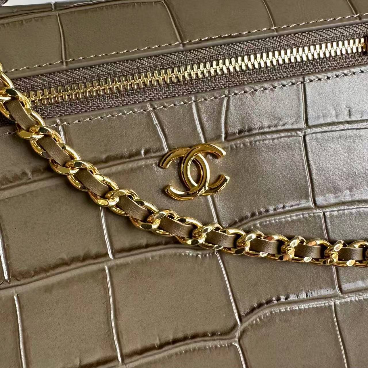 Сумка Chanel 4