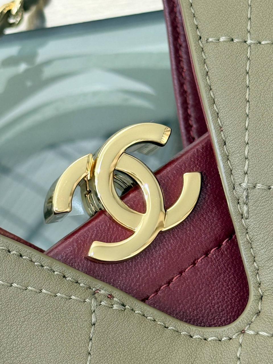 Сумка Chanel 4