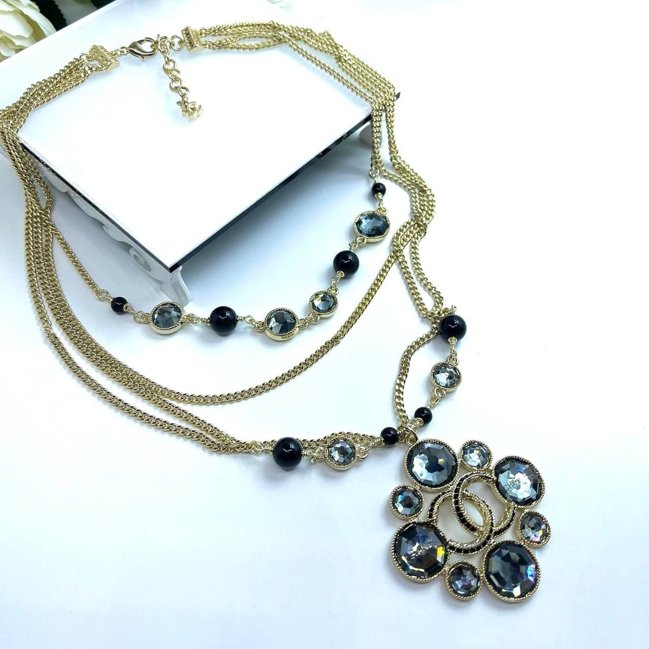 Колье Chanel