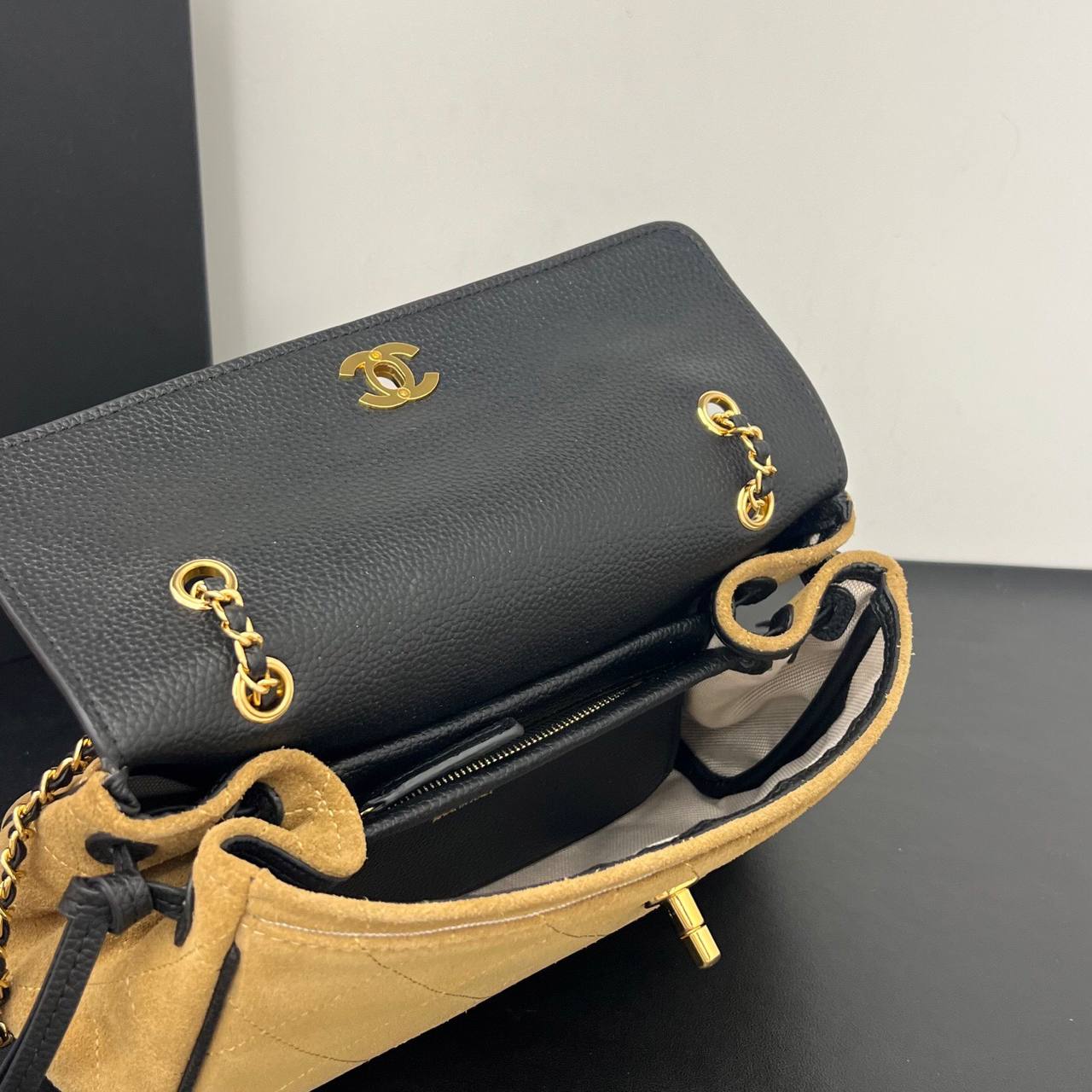 Сумка Chanel 5