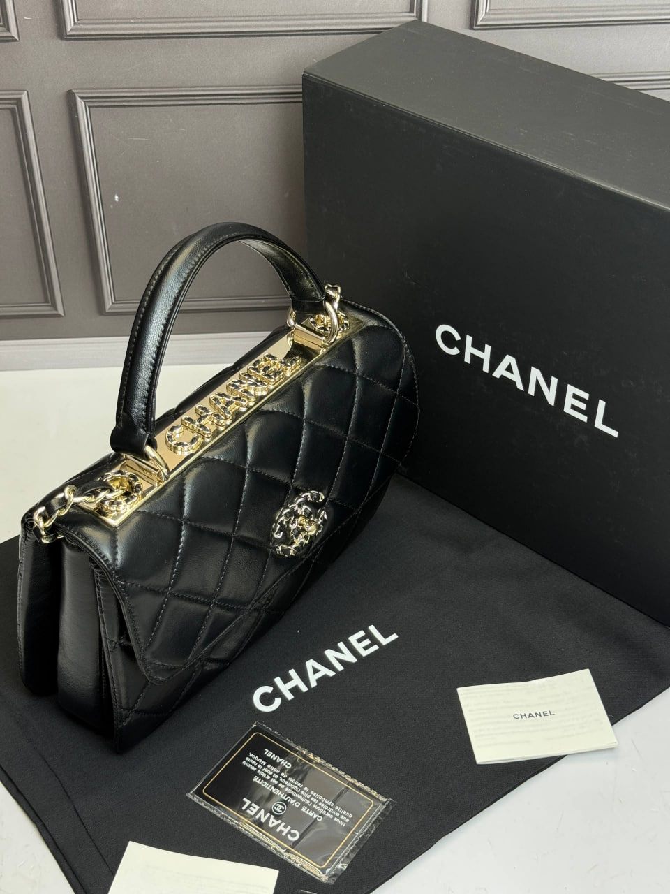 Сумка Chanel 6