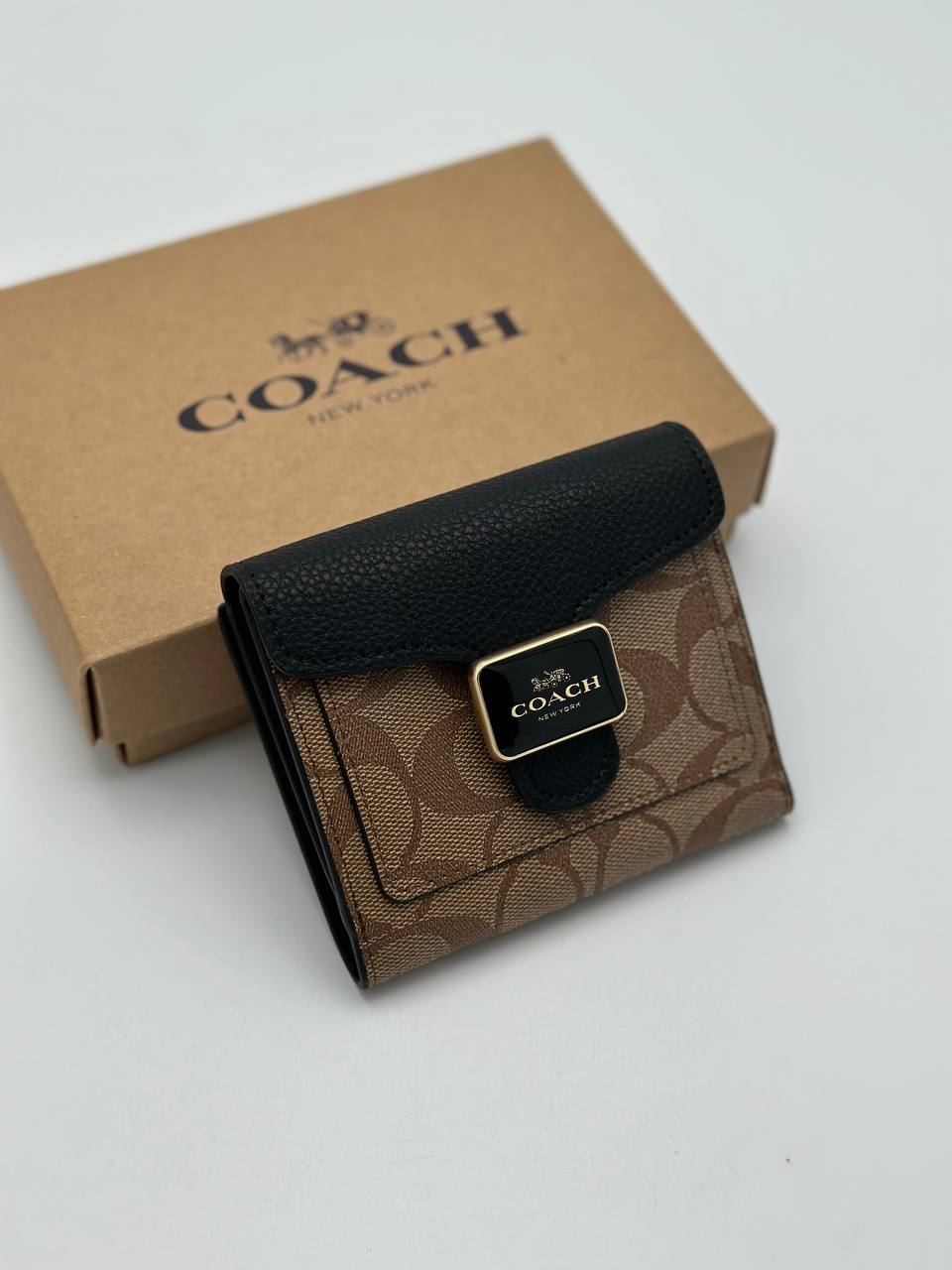 Кошелек Coach