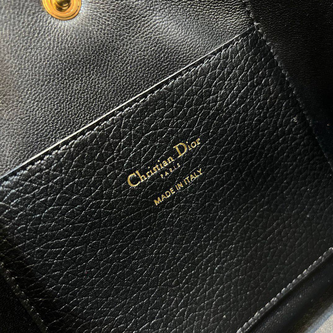 Сумка Dior 9