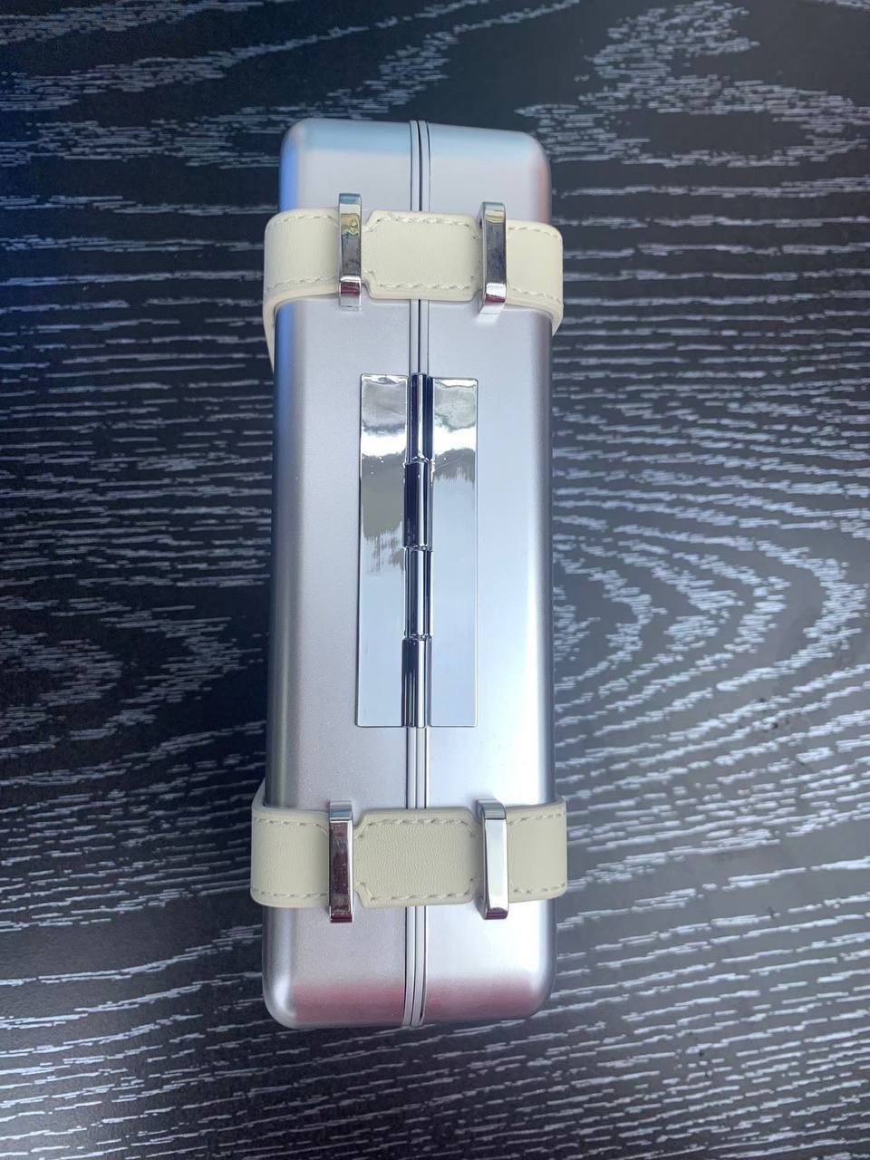 Клатч Dior 4