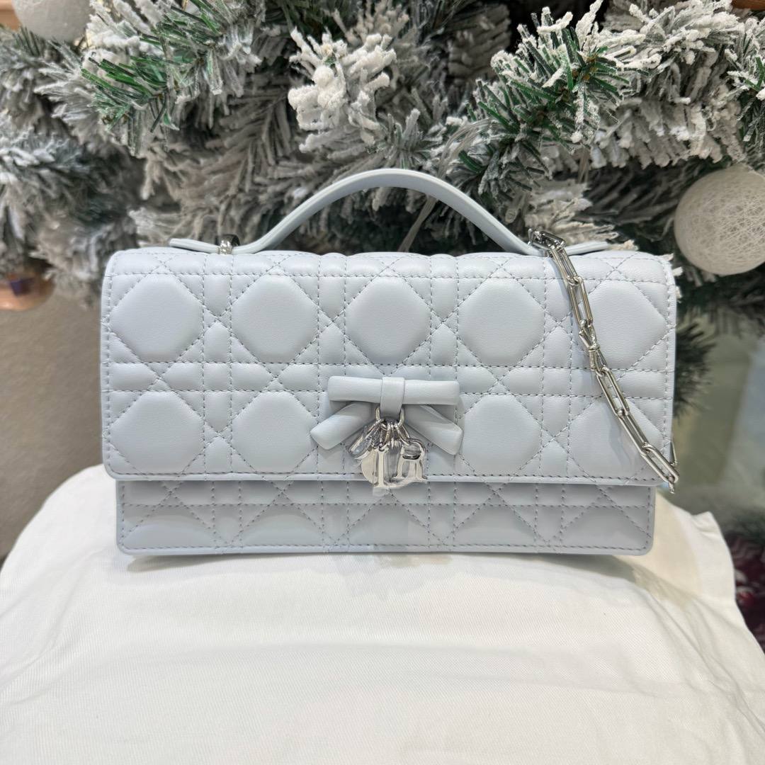 Сумка Dior 30 Montaigne
