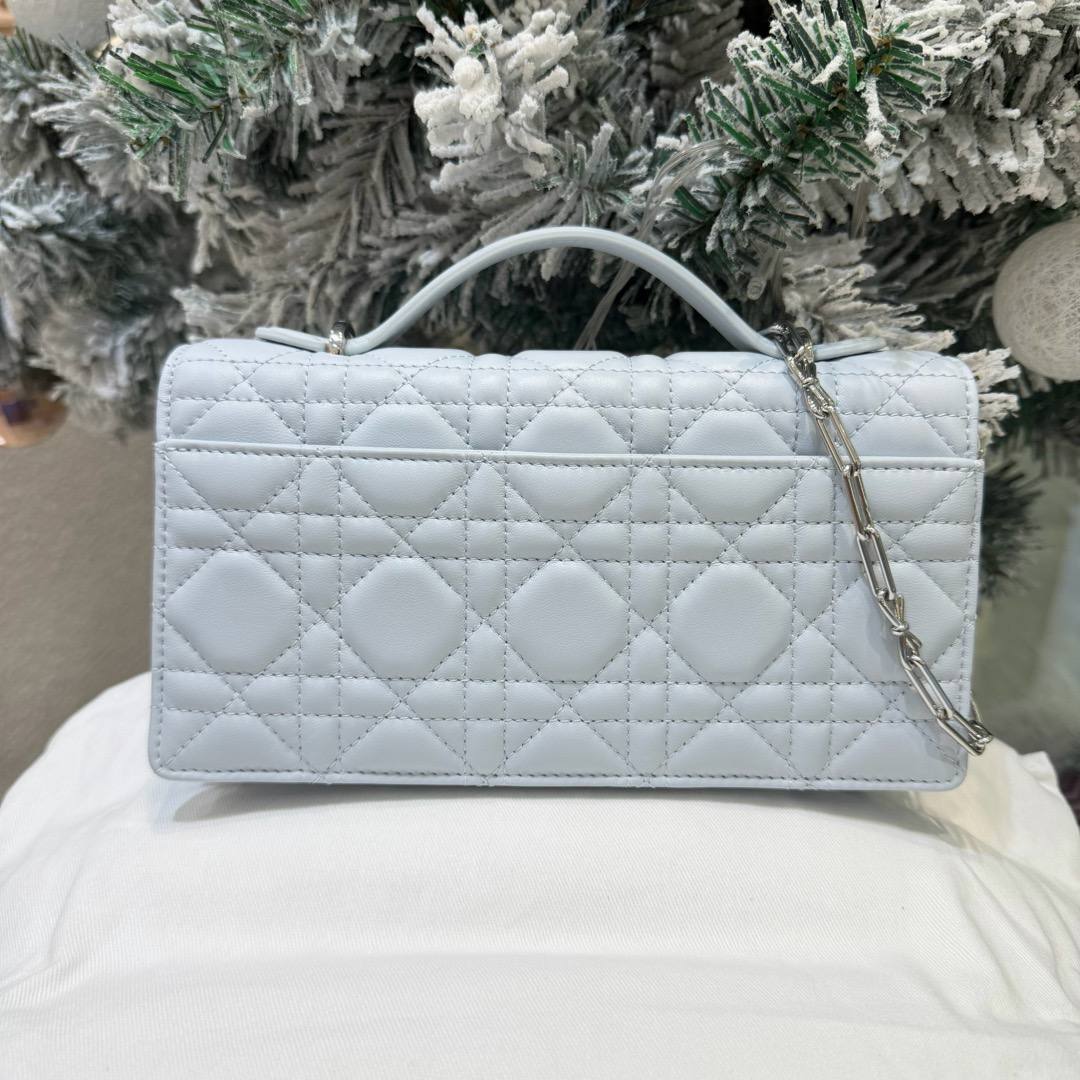 Сумка Dior 30 Montaigne 2