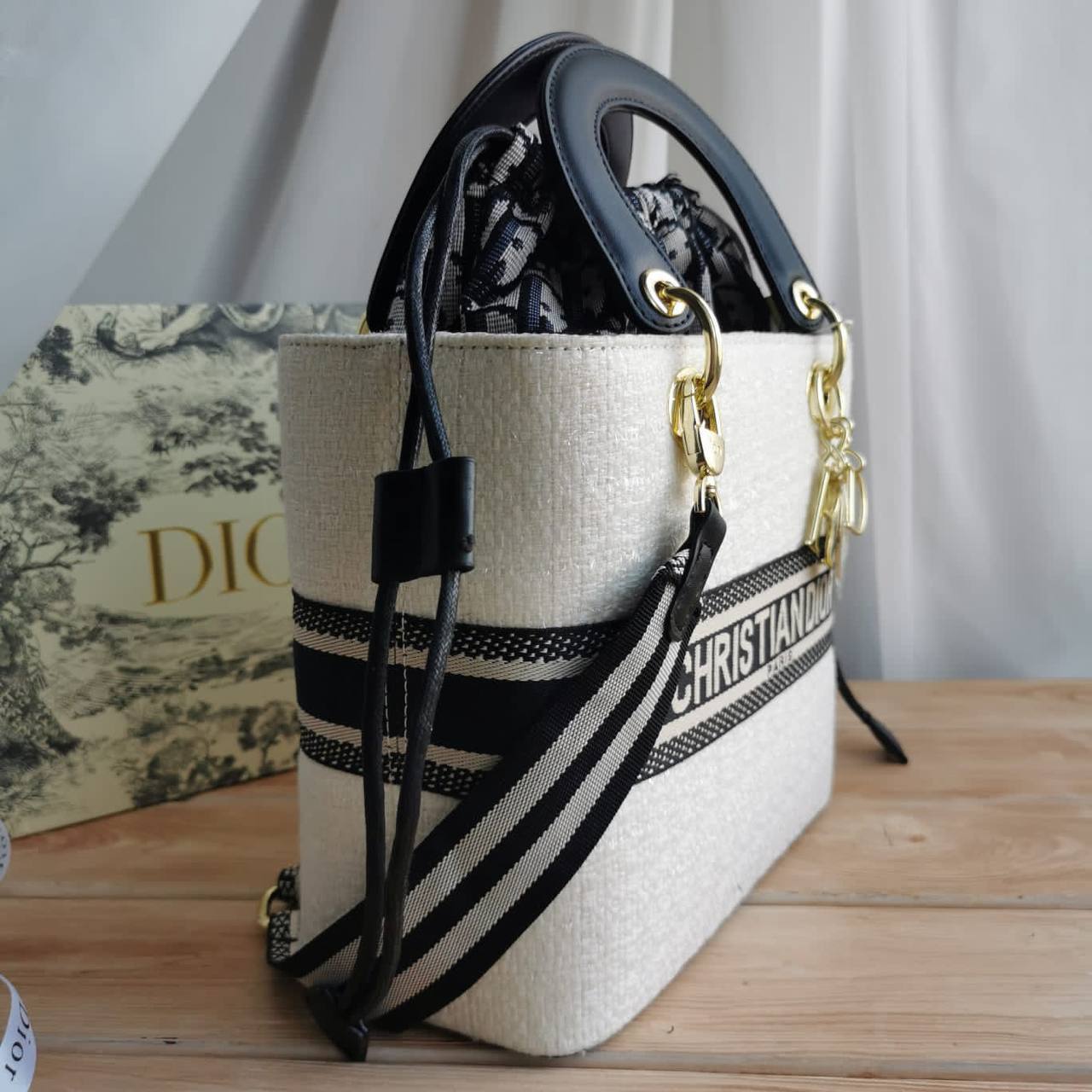 Сумка Dior 4