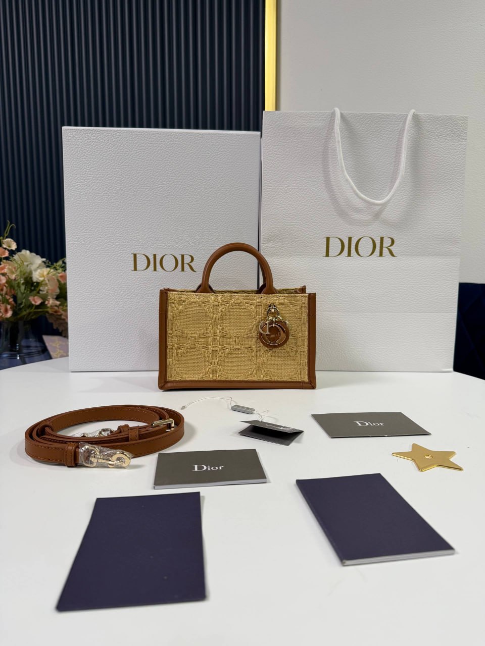 Сумка Dior Book mini