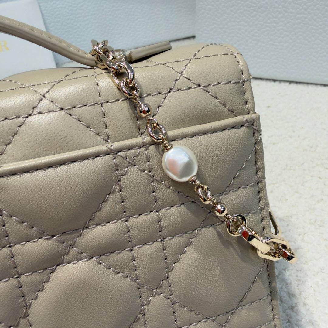 Сумка Dior 30 Montaigne 5