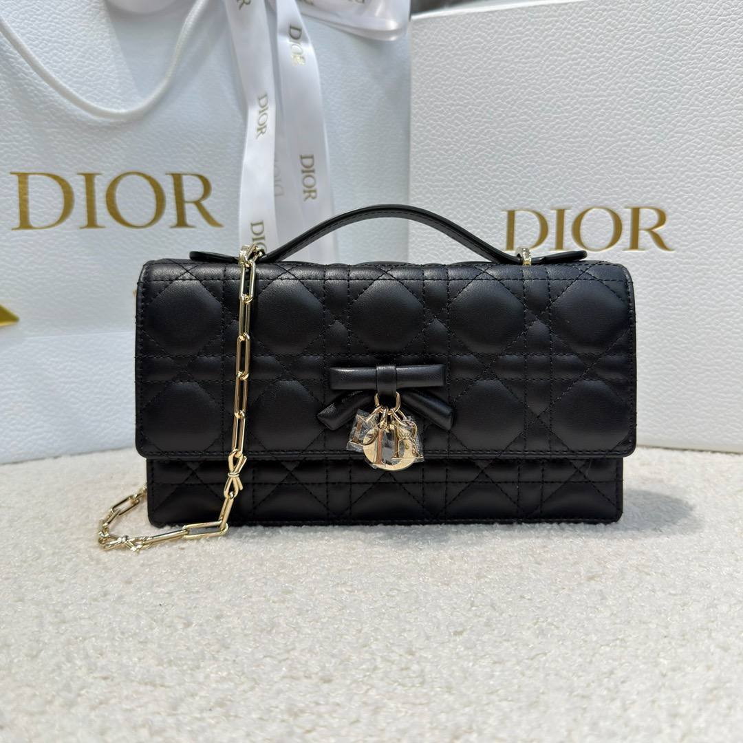 Сумка Dior 30 Montaigne