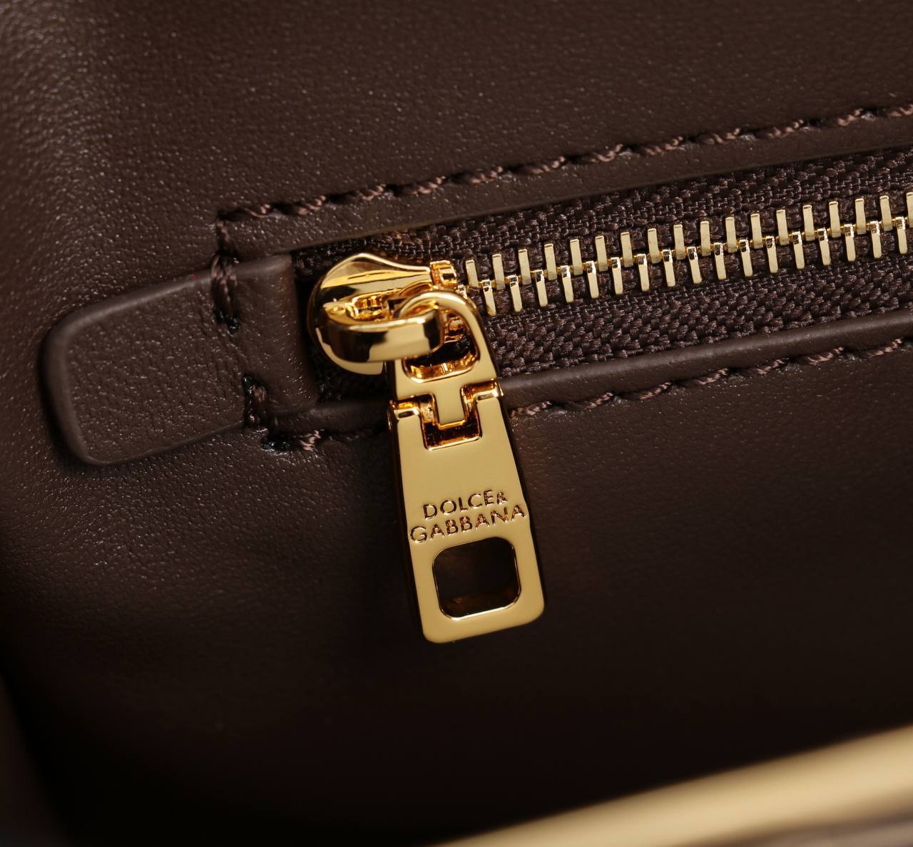 Сумка Dolce & Gabbana 8