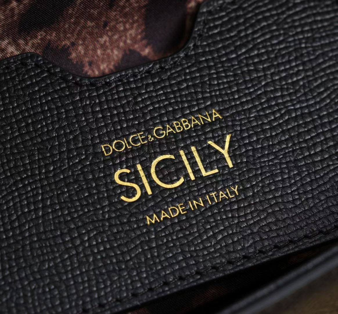 Сумка Dolce & Gabbana 8
